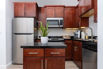 Granite slab in kitchen countertops